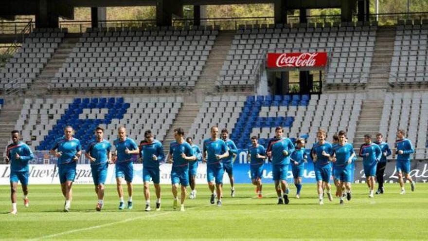 El tripartito da luz verde al cambio de césped del Carlos Tartiere