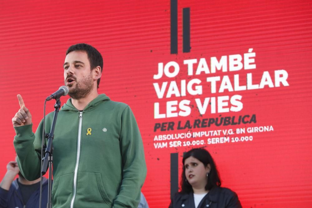 Manifestació en suport al noi encausat pel tall a les vies del tren