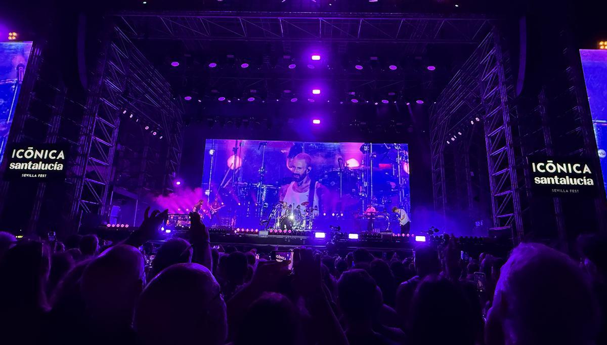 Las mejores imágenes de Maroon 5 en su debut en Icónica Santalucía Sevilla Fest