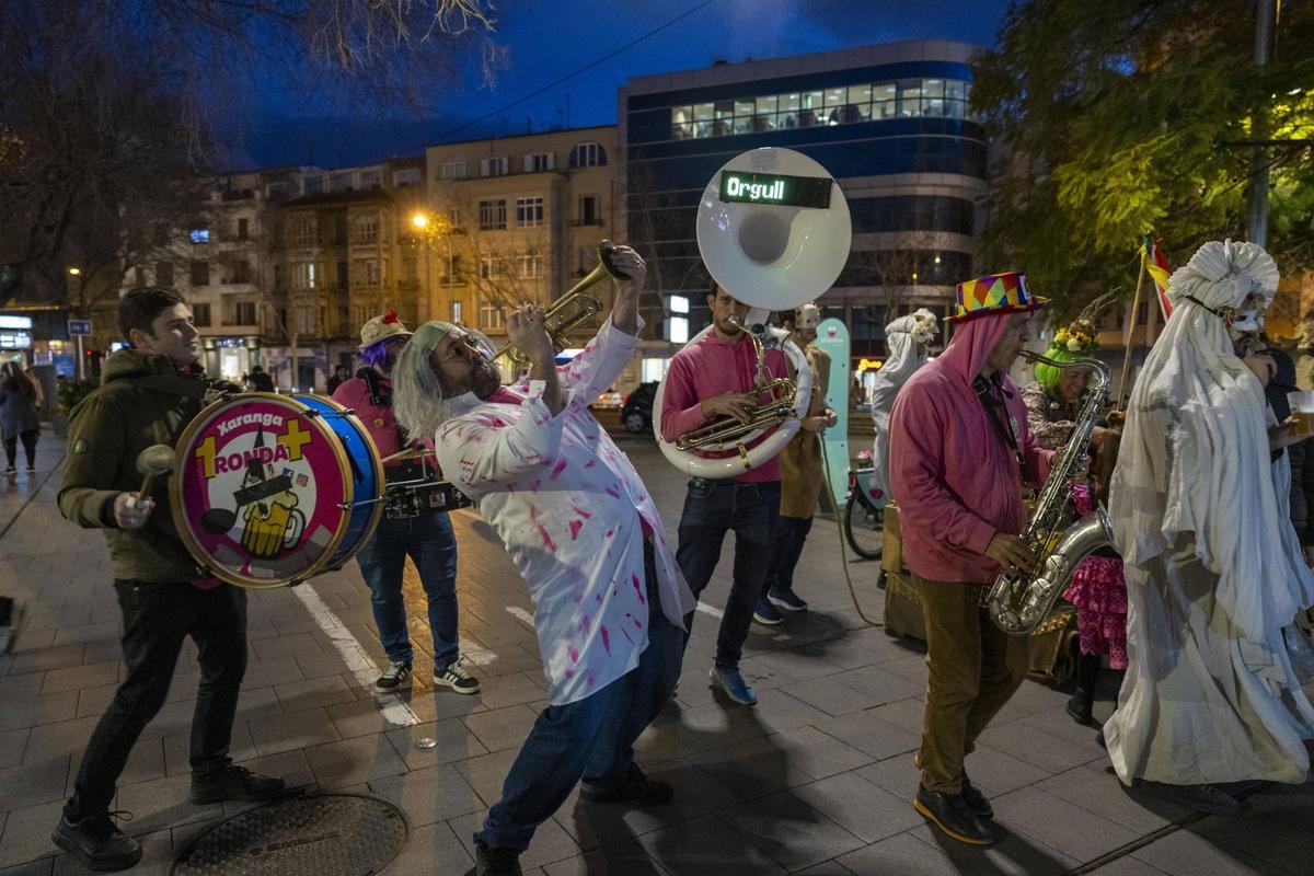 Miembros de la charanga 1 Ronda+.