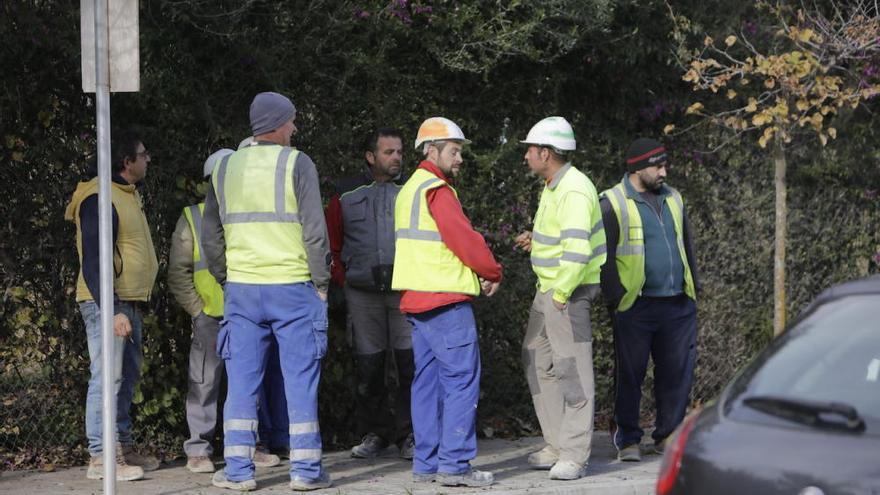 Un trabajador de 57 años muere al caer de un primer piso en Palma