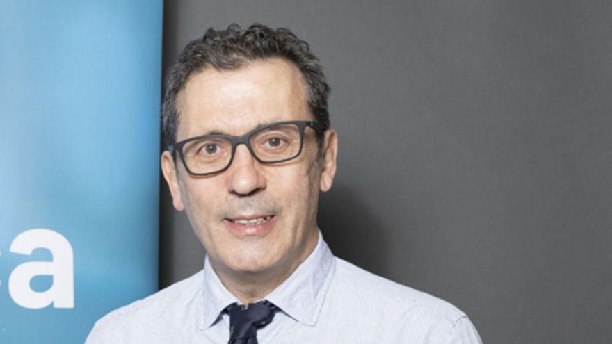 «De non ser oncólogo, sería panadeiro pola relación coas persoas»