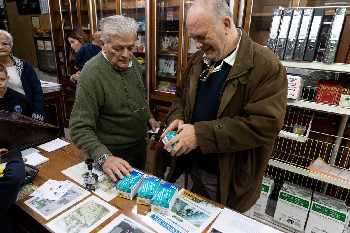 Cierra la Papelería Eutimio de Alicante tras 90 años