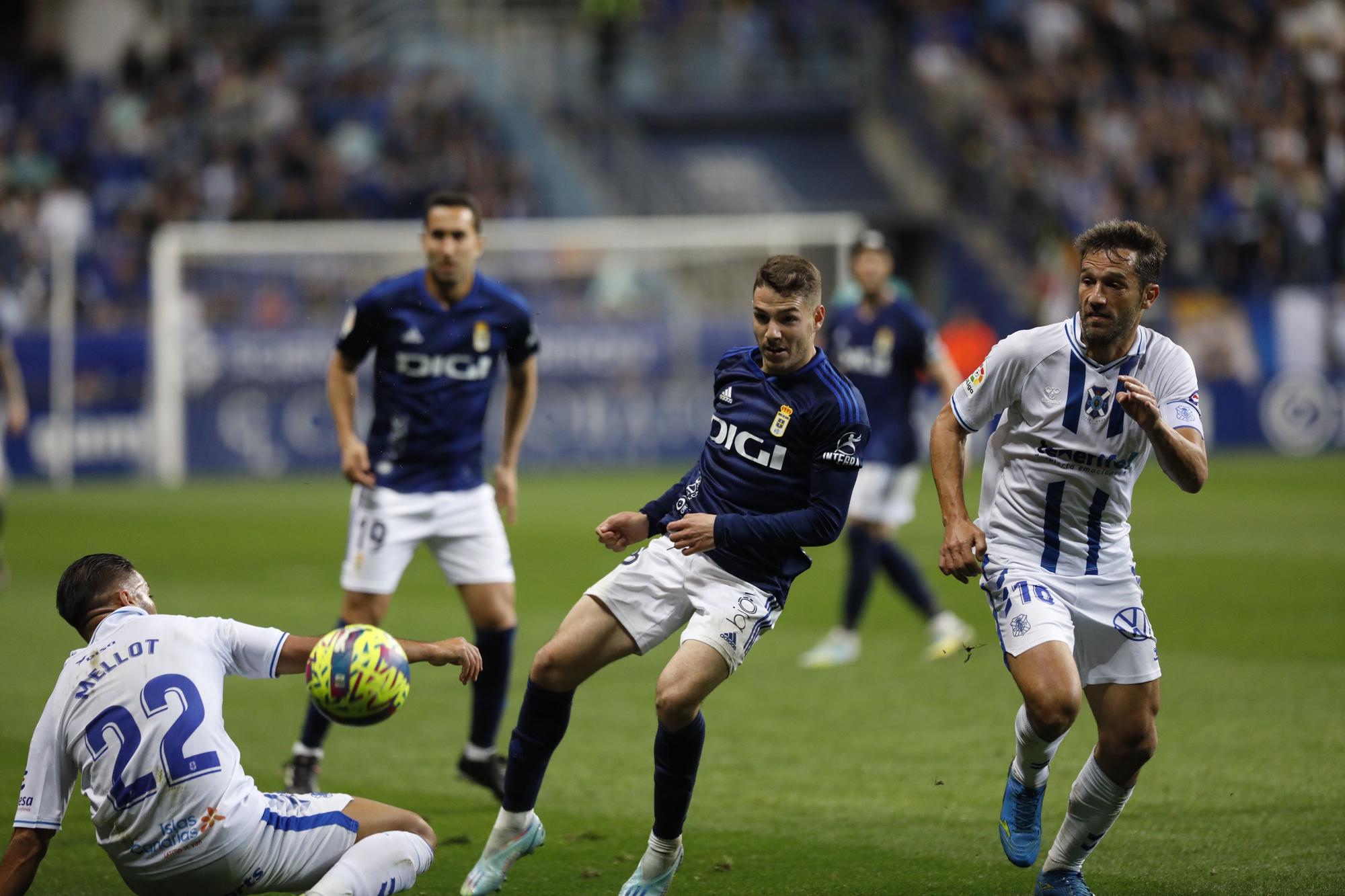 EN IMÁGENES: Así fue el encuentro entre el Real Oviedo y el Tenerife