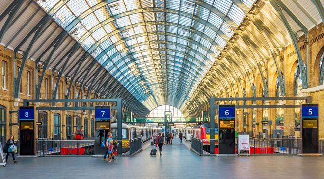 St Pancras railway station (Londres)