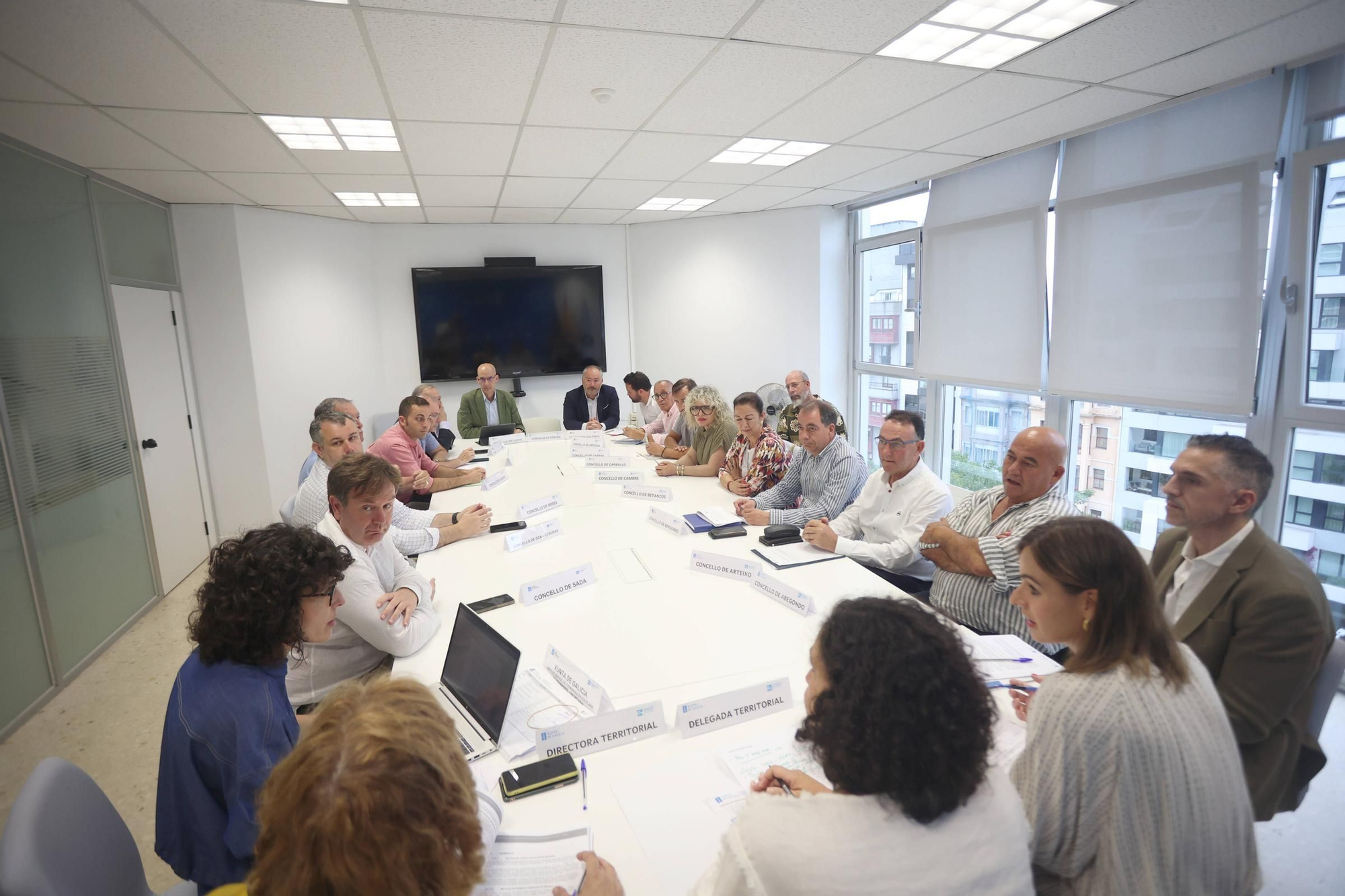 Reunión en A Coruña de la comisión de seguimiento del Área de Transporte Metropolitano