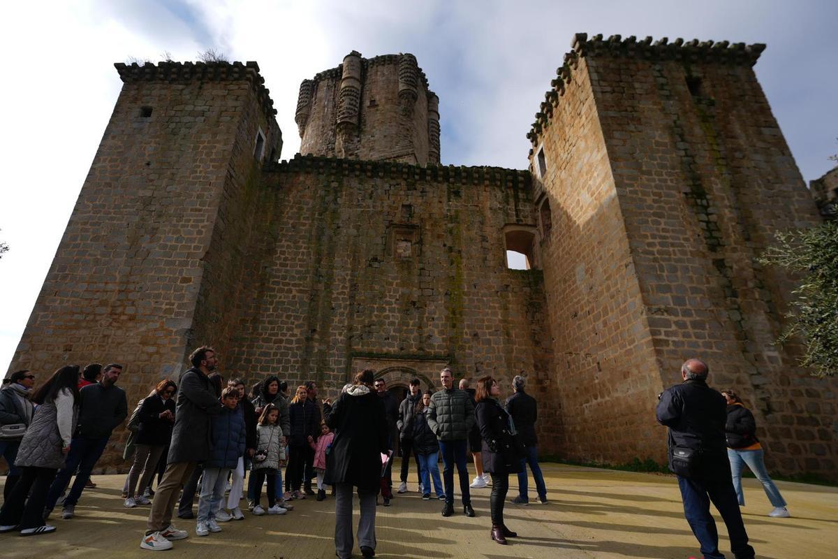 La reapertura a las visitas del castillo de Belalcázar, en imágenes