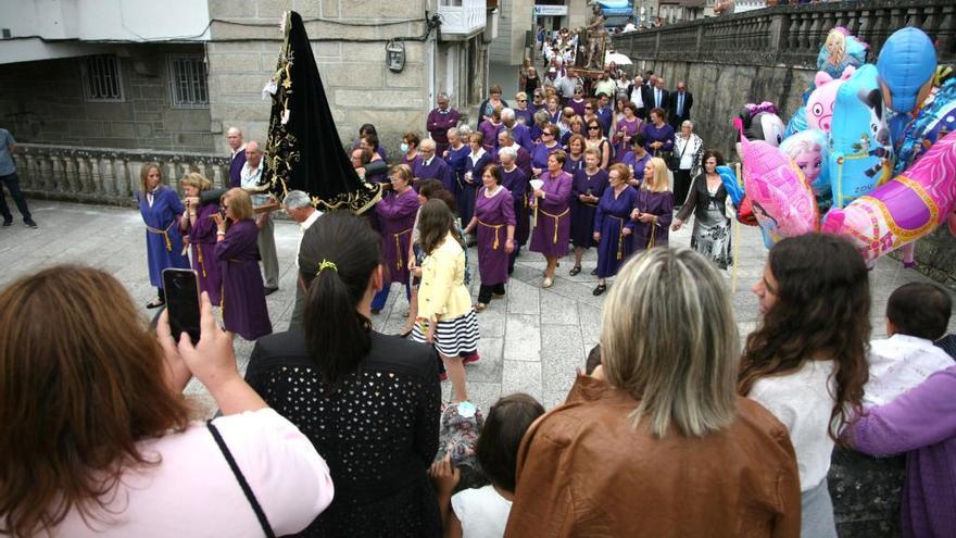 Imagen de archivo de la procesión del Ecce-Homo en Cerdedo. // Bernabé / Luismy