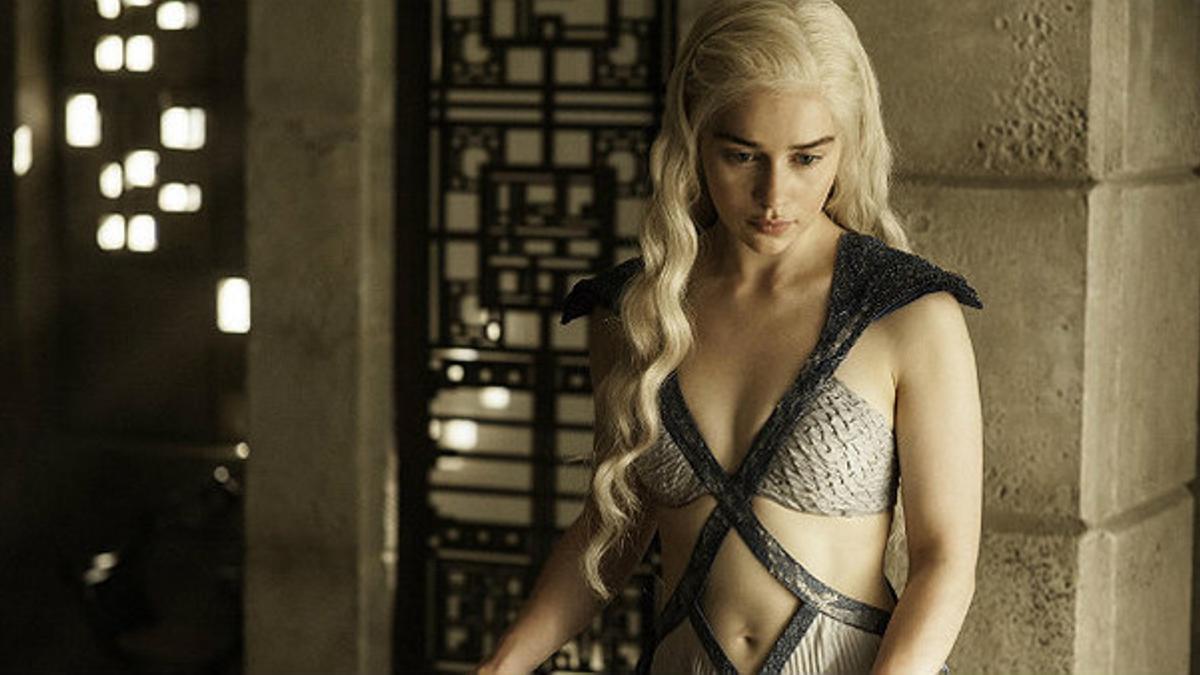 Daenerys Targaryen, interpretada por Emilia Clarke, uno de los personajes más queridos de la serie de la HBO.