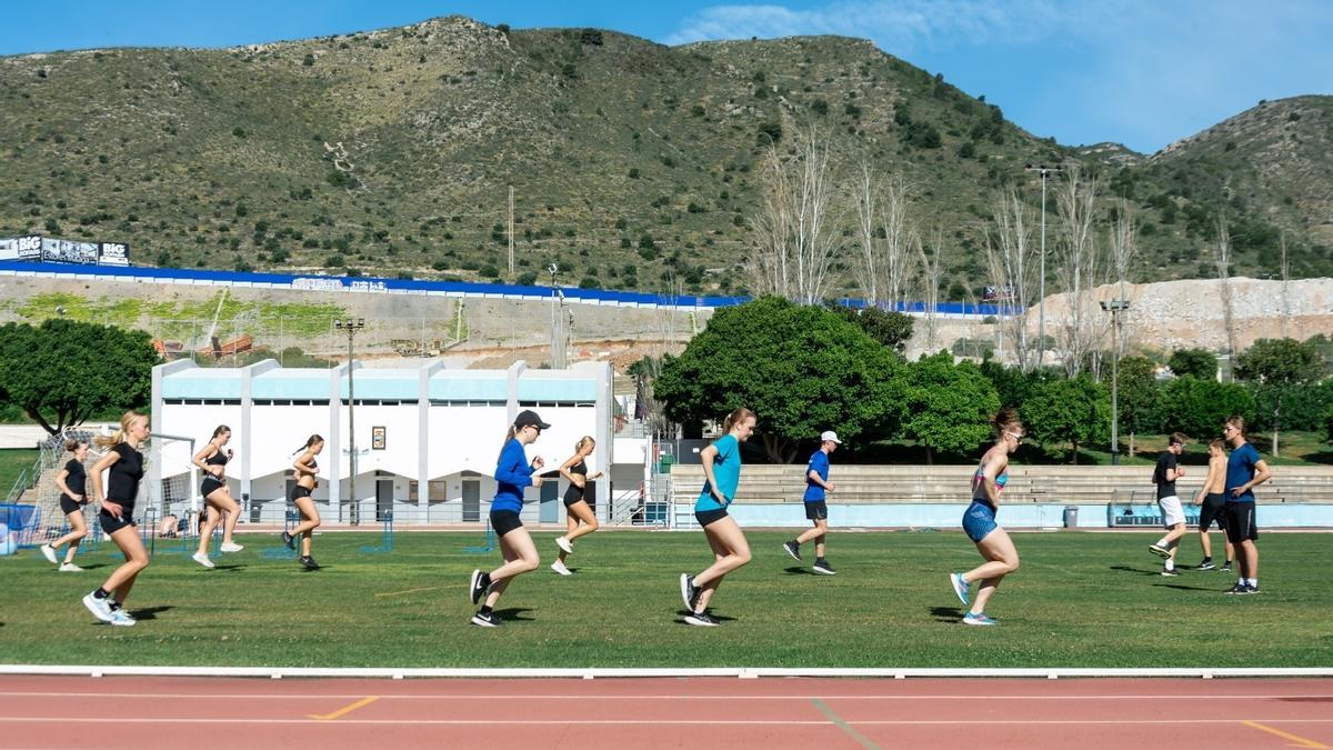 Un total de 18 conjuntos de atletismo pasarán en abril por el Estadio Polideportivo Ciudad de Torremolinos.