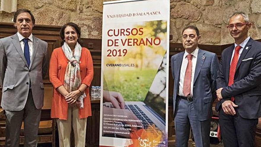 La consejera de Cultura en funciones, en la inauguración del curso.