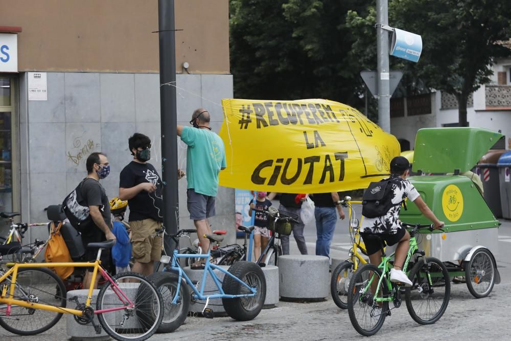 La campanya «Confinem els cotxes. Recuperem la ciutat», a Sant Narcís