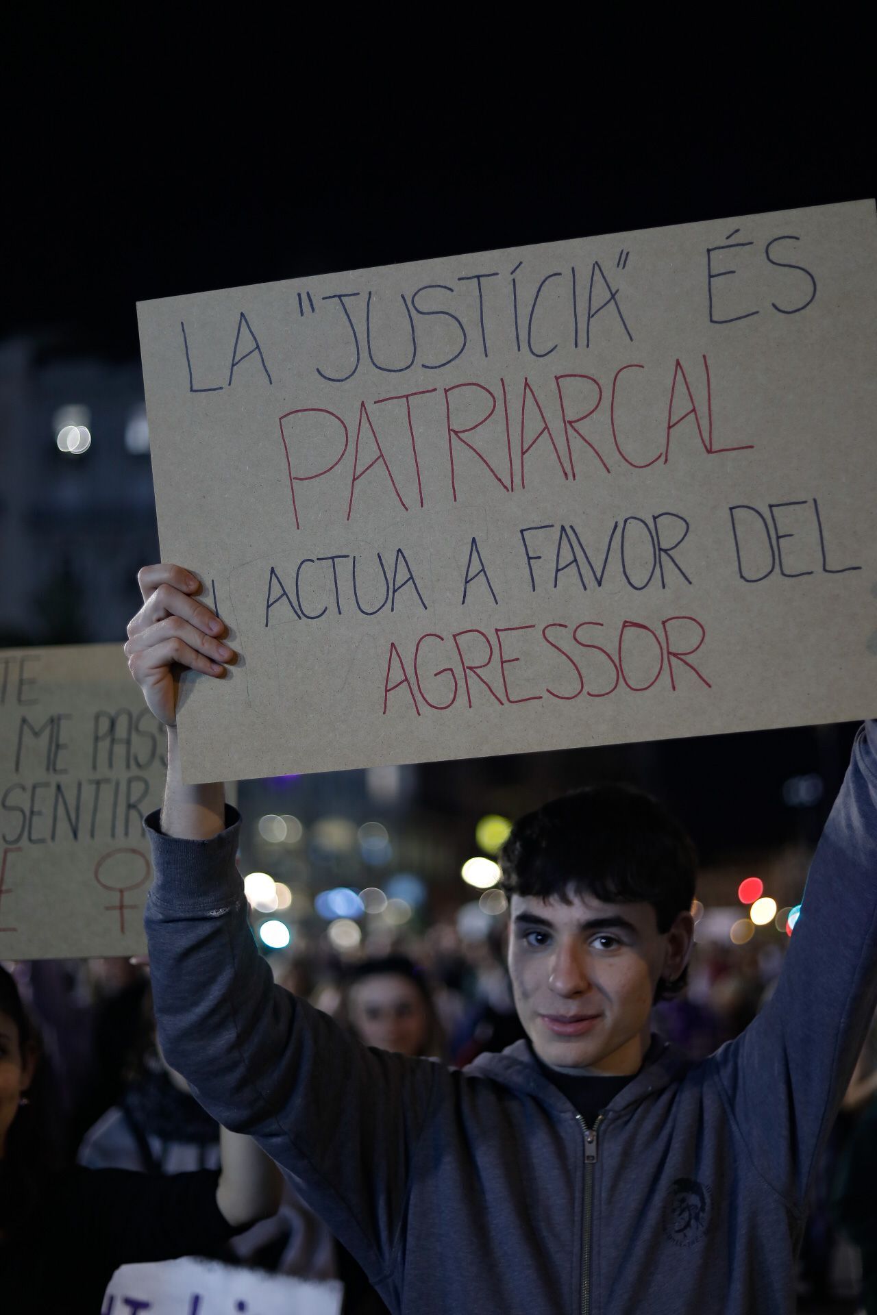 La manifestación de la Coordinadora Feminista de València para celebrar el 8 M