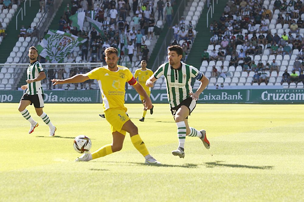 Las imágenes del Córdoba CF-UD San Fernando