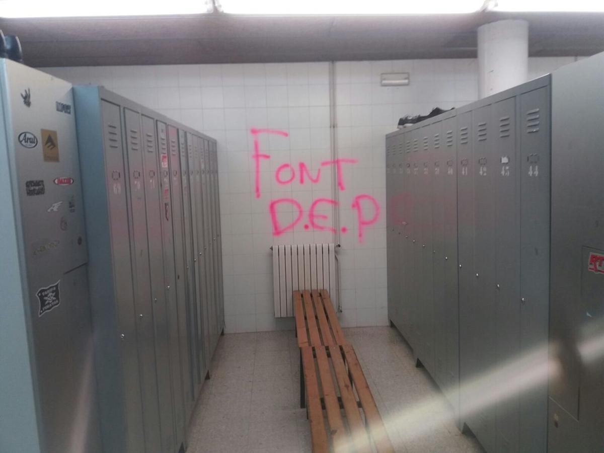 brians-1-pintada-dep--vesturarios-1 brians-1-pintada-dep--vesturarios-1