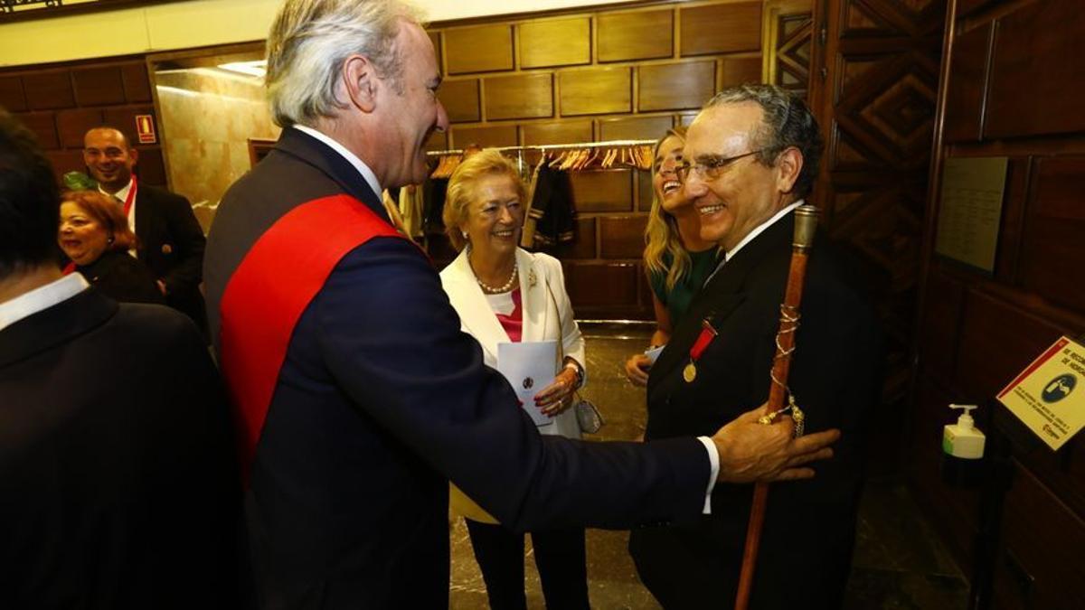 Acto de entrega de medallas y distinciones de Zaragoza.