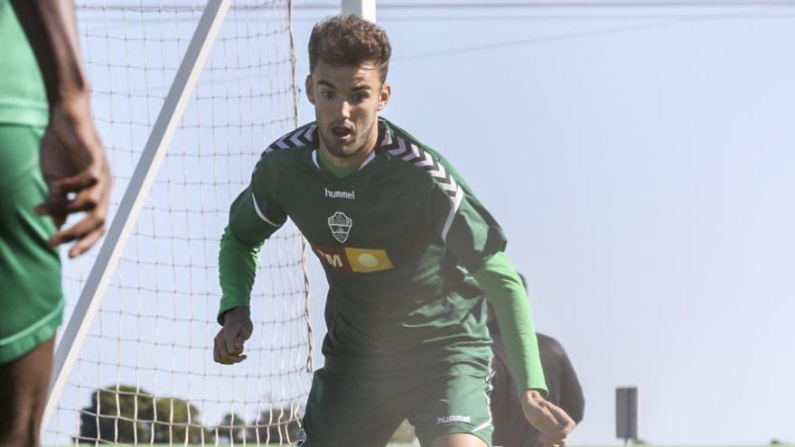 Andoni López, durante un entrenamiento del Elche