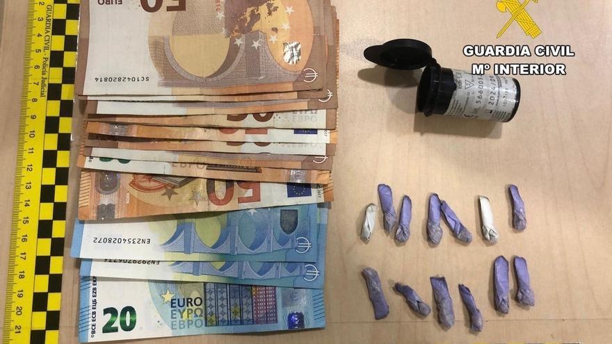 Detenido un hombre con varias dosis de droga para venderlas en un festival de música en Navalmoral de la Mata