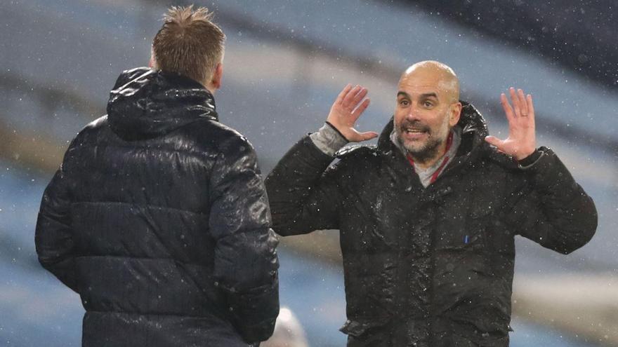 El City de Guardiola, líder provisional de la Premier tras batir al Aston Villa (2-0)