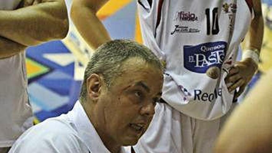 Fran García, entrenador del Quesos El Pastor.