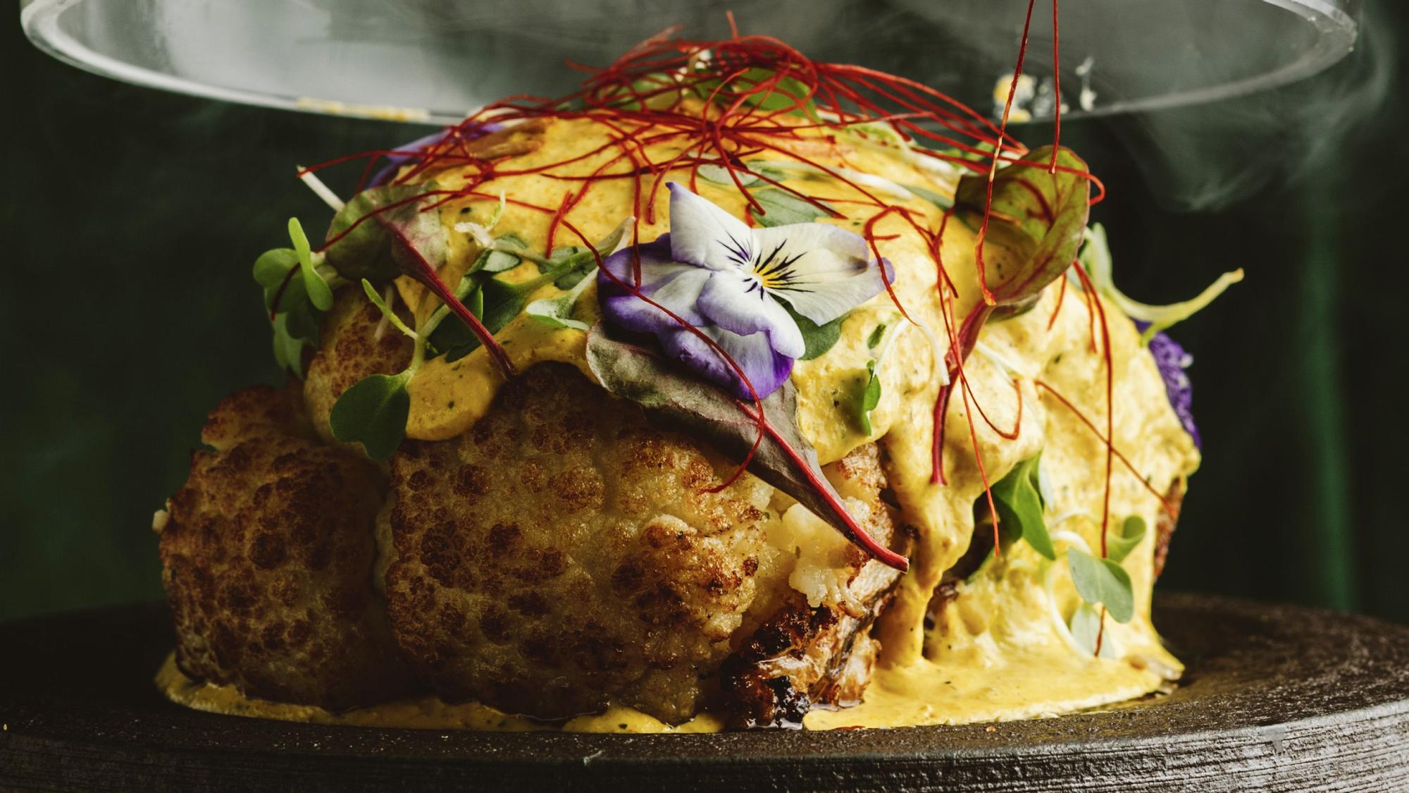 El plato 'Cauliflower Bloom' del restaurante Salvaje (Madrid y Barcelona).