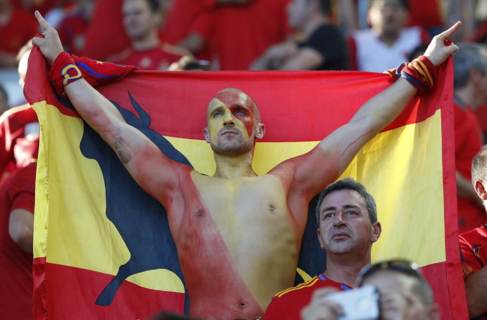 Eurocopa 2016: Los aficionados españoles toman las gradas