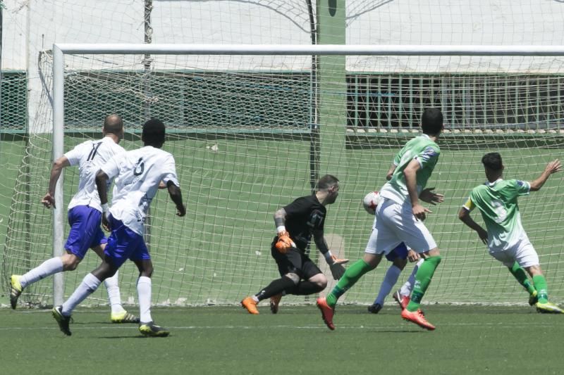 13.05.18. Sardina del Sur, Santa Lucía, Gran Canaria. Fútbol tercera división temporada 2017-18. Estrella - Ibarra. Campo de fútbol de Las Palmitas. Foto Quique Curbelo  | 13/05/2018 | Fotógrafo: Quique Curbelo