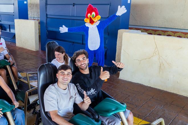 La plantilla del Barça también celebra la Liga en Port Aventura