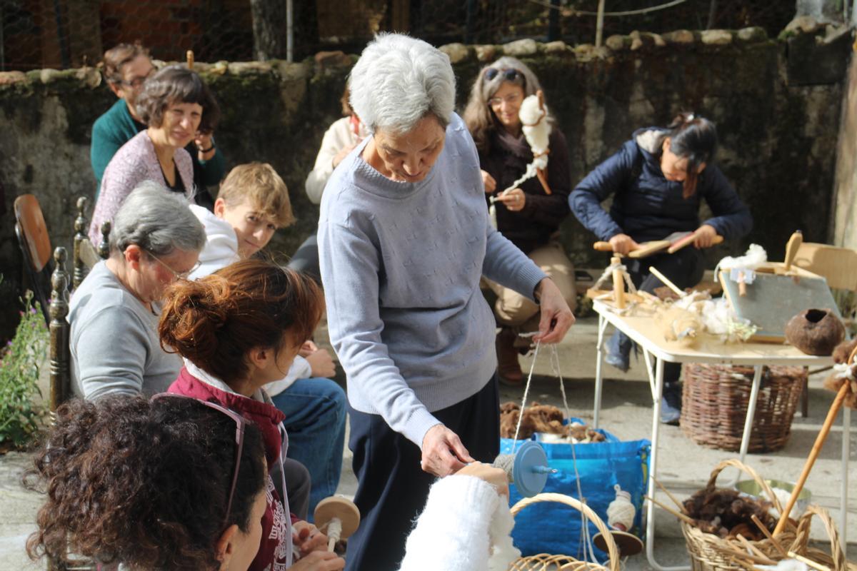 "Hilando Tradiciones" para despedir el año en la Alta Sanabria "Hilando Tradiciones" para despedir el año en la Alta Sanabria