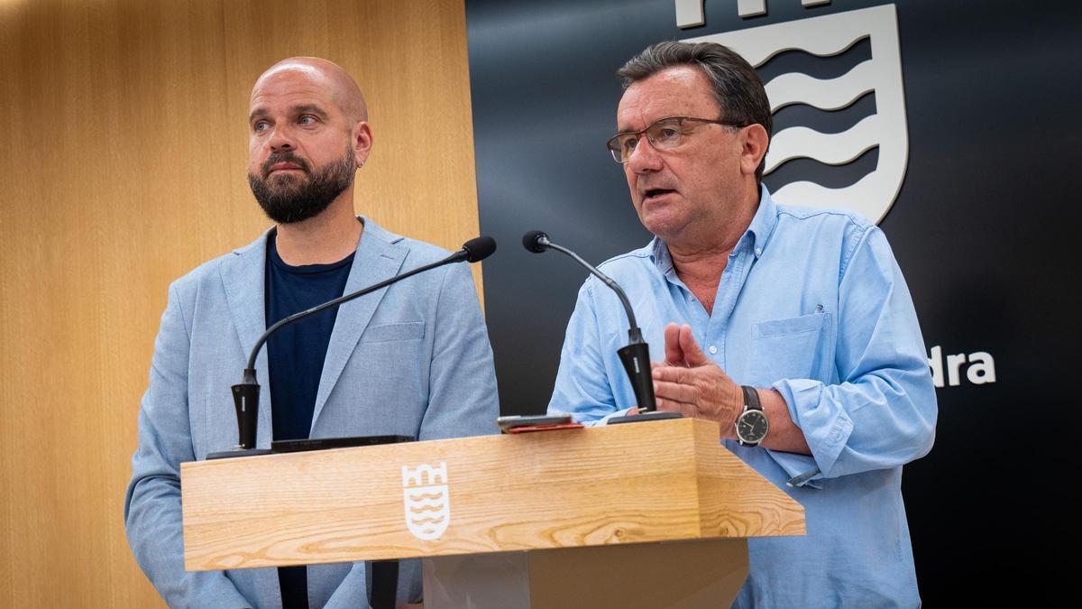 Iván Puentes (PsdeG) y Raimundo González Carballo (BNG), al anunciar el acuerdo