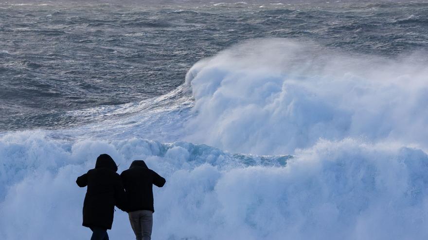 El viento, con rachas de más de 150 km/h , deja este miércoles en Galicia más de 160 incidencias
