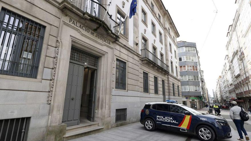 Archivan una denuncia de Dior por la venta de productos falsos en la feria ambulante de Baltar