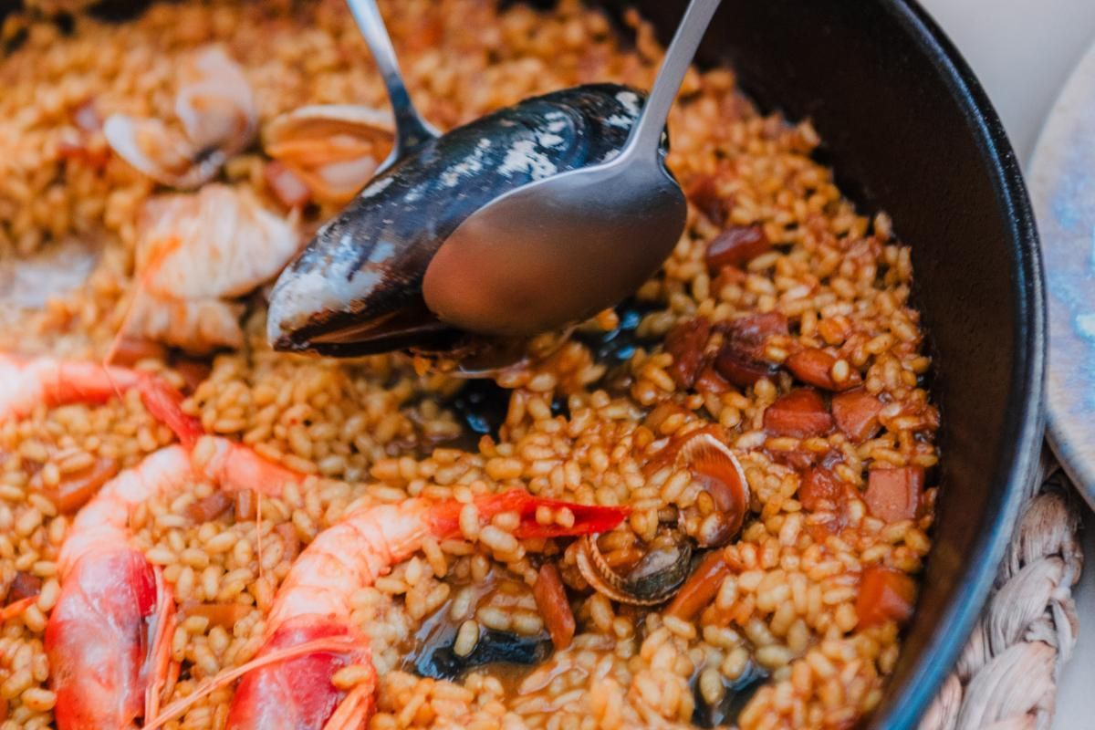 Este arroz es uno de los deliciosos platos que se pueden degustar en La Boca Junta.