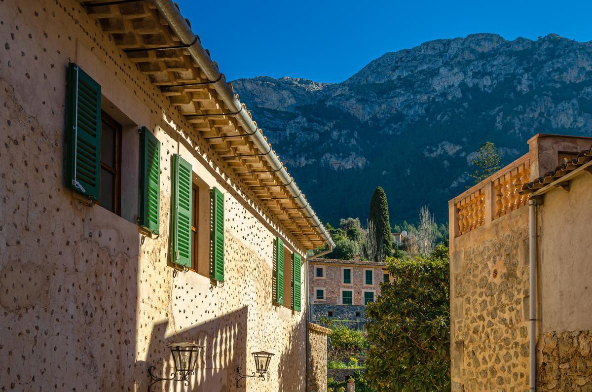 La piedra es la gran protagonista en su arquitectura