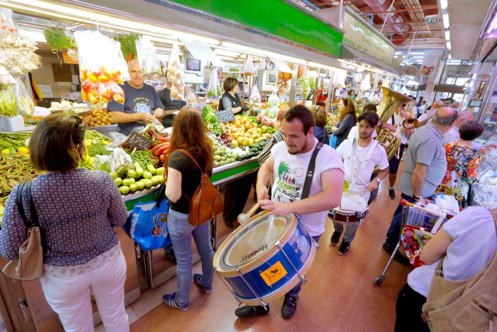 I Entrada de la Clòtxina y 60 aniversario del Mercado del Cabanyal