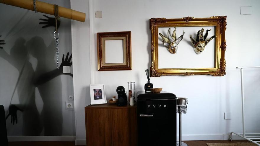 La pasión encuentra su sitio en Zaragoza en una habitación que se alquila por horas pero sin prisa: "Reservar un hotel es violento"