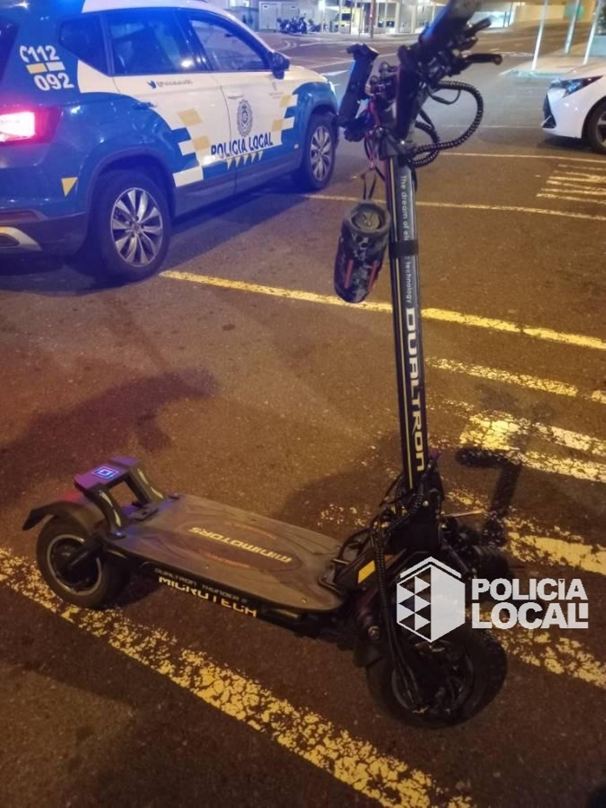 Patinete inmovilizado por la Policía Local de Santa Cruz de Tenerife.