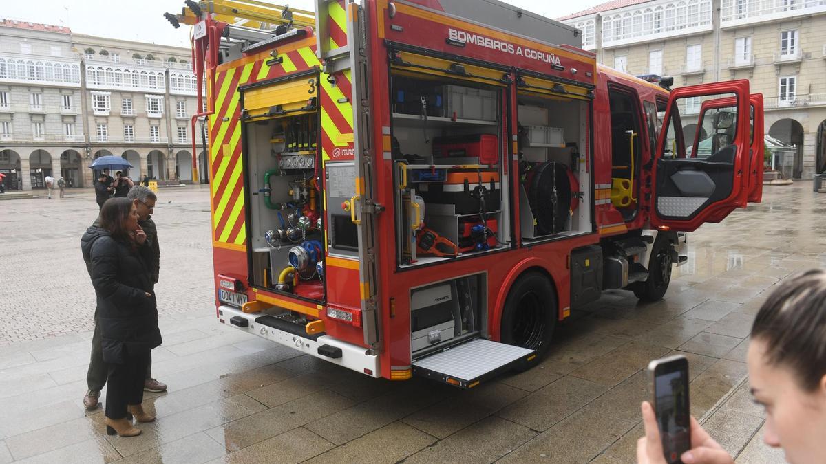 Un nuevo vehículo refuerza la flota de los Bomberos de A Coruña