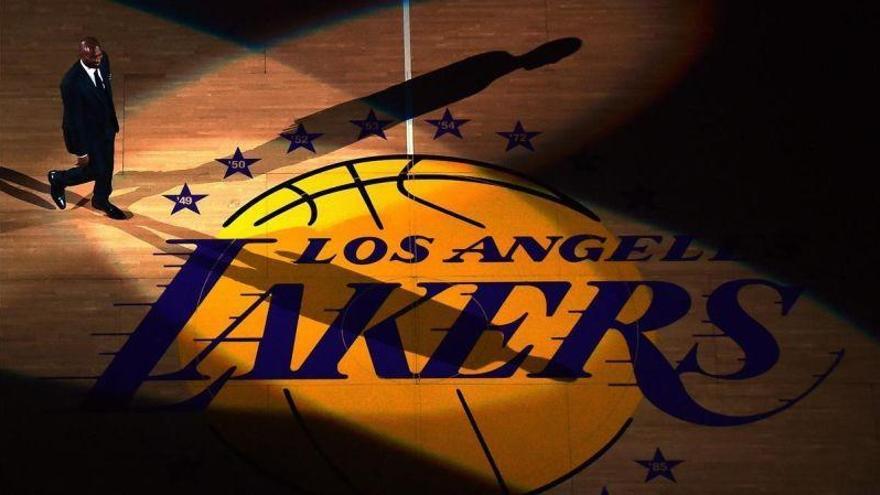 Los Lakers retiran los dos dorsales de Kobe Bryant