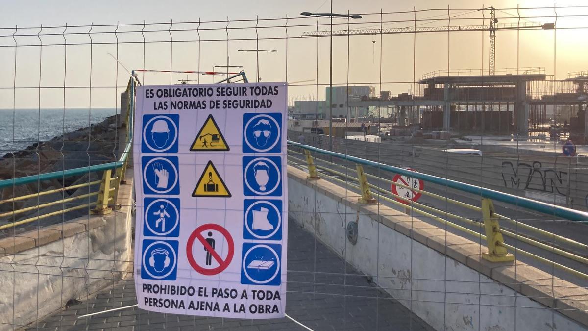 Cierre al paso peatonal en la zona superior del dique de Levante este lunes