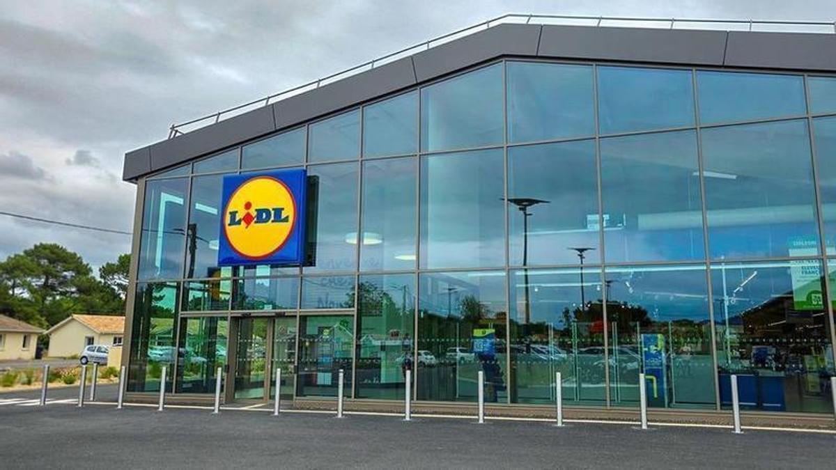 Mañana se esperan colas kilométricas en Lidl para conseguir el cepillo térmico que garantiza resultados de peluquería: protege el cabello gracias al cilindro con revestimiento de cerámica y queratina