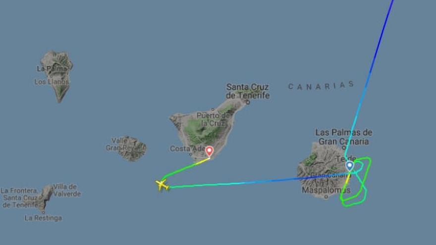 Un avión con destino a Gran Canaria modifica su trayectoria por el viento -  La Provincia