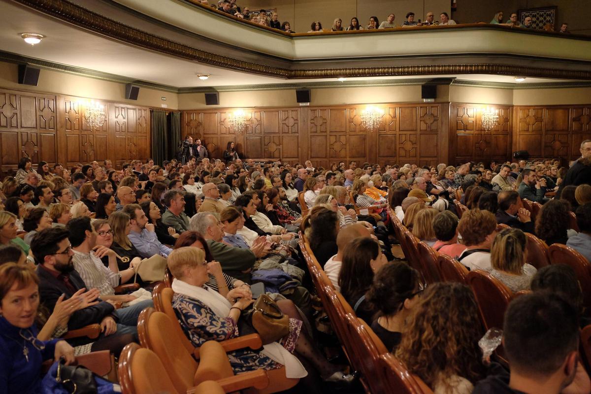 Así fue el emocionante estreno de "Campeones" en el teatro Filarmónica de Oviedo