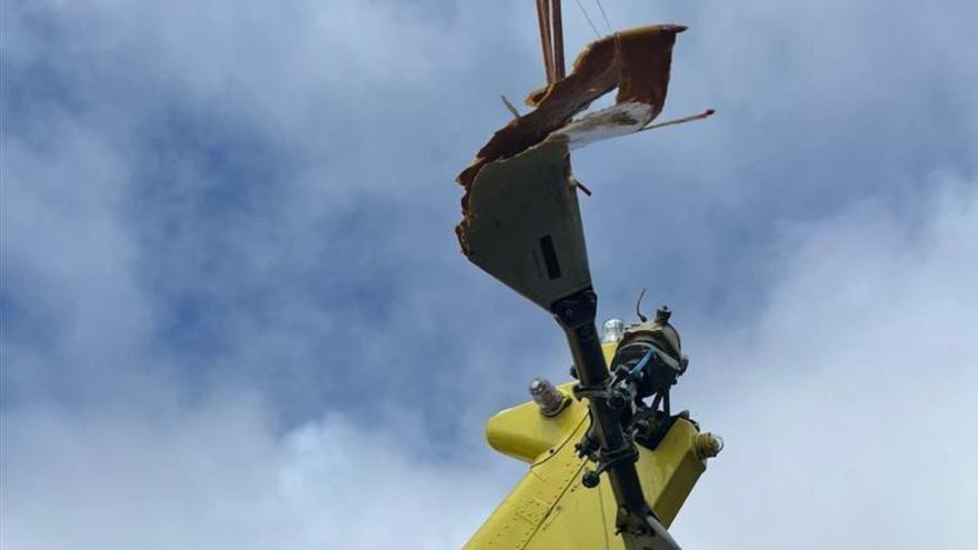 Transporte investiga la colisión de un helicóptero medicalizado con un árbol en Tenerife Sur