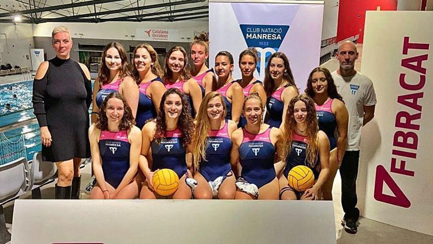 L’equip femení del CN Manresa estrena patrocinador | CN MANRESA