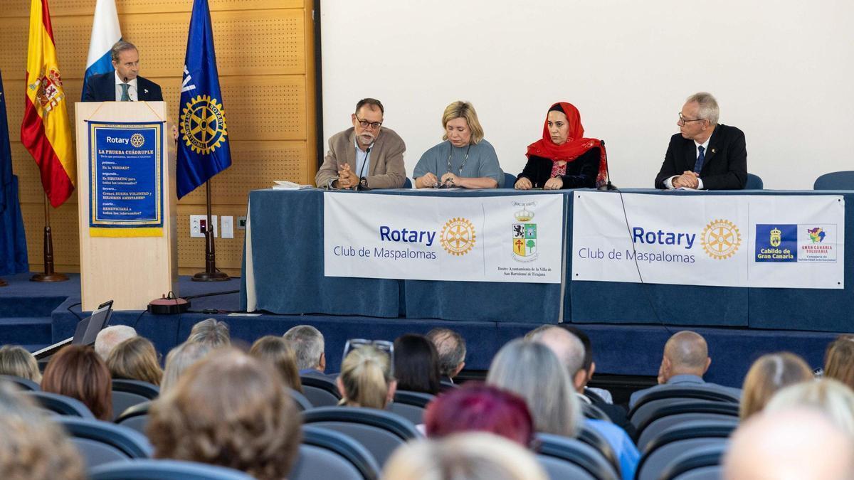 Maspalomas celebra una década como Ciudad Rotaria de la Paz, un referente europeo de convivencia Maspalomas celebra una década como Ciudad Rotaria de la Paz, un referente europeo de convivencia