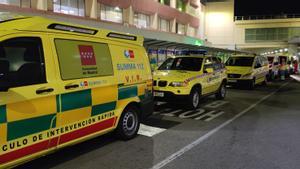Varias ambulancias en una imagen de archivo.