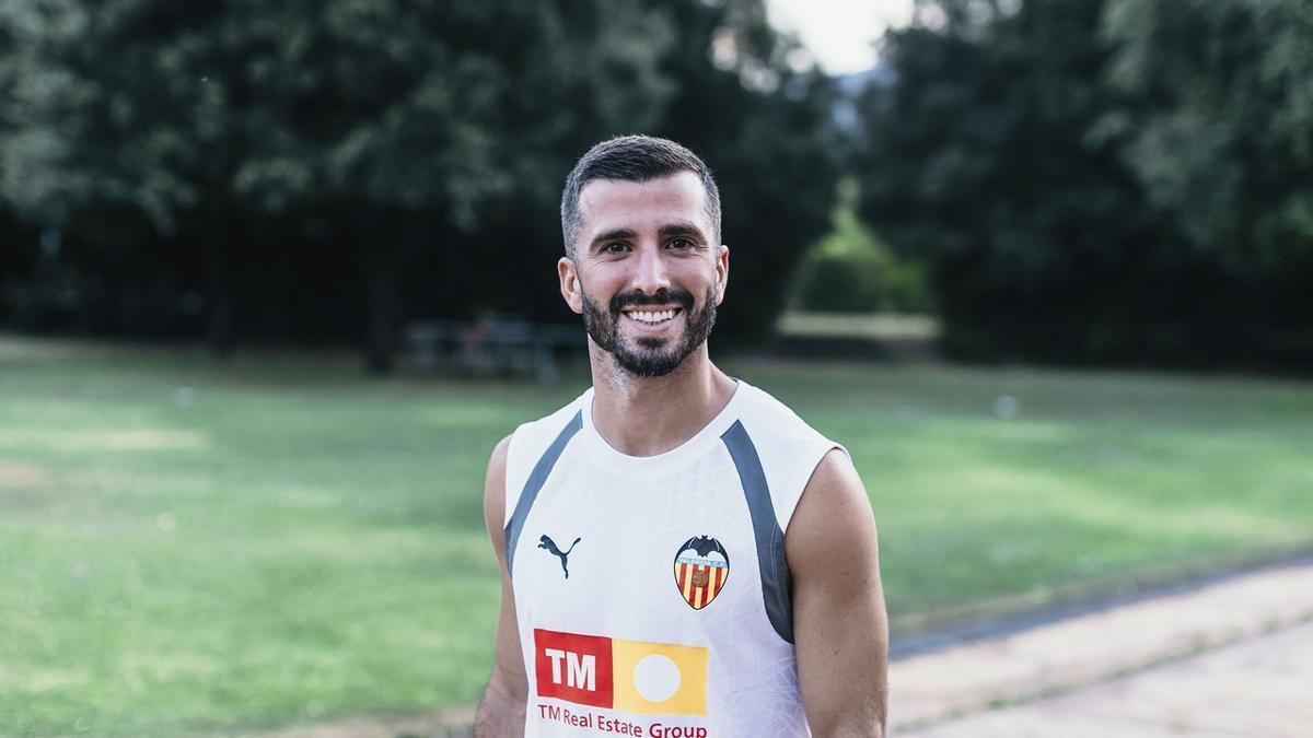 VALENCIA CF: Habla el capitán del Valencia CF José Luis Gaya: "Es una