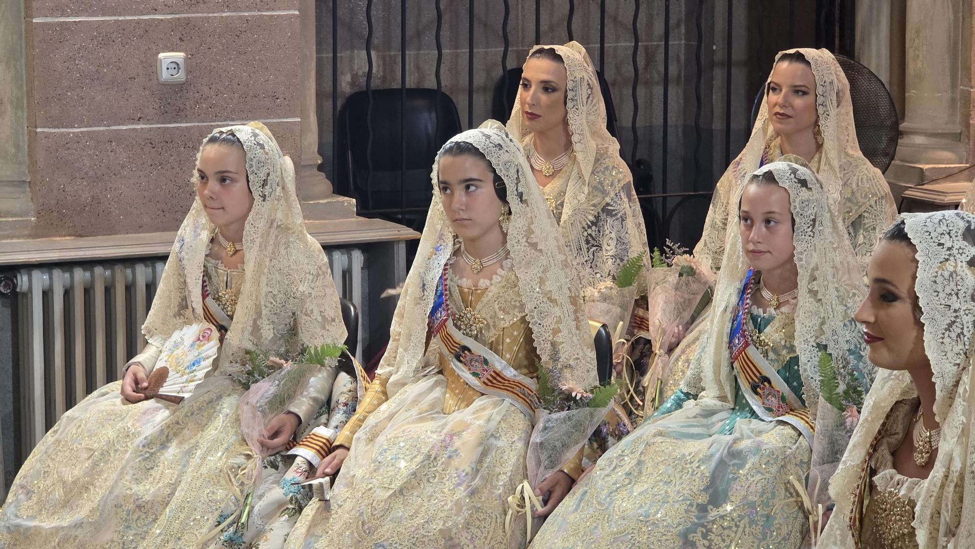 Así ha sido el Besamanos de las falleras mayores y cortes de honor 2025