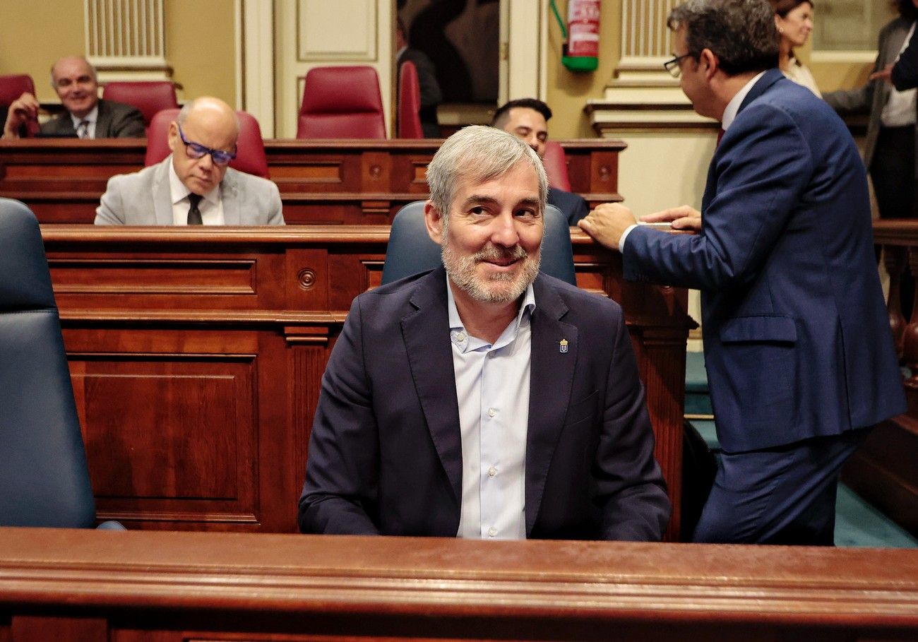 Pleno Extraordinario del Parlamento de Canarias (17 de enero de 2024)